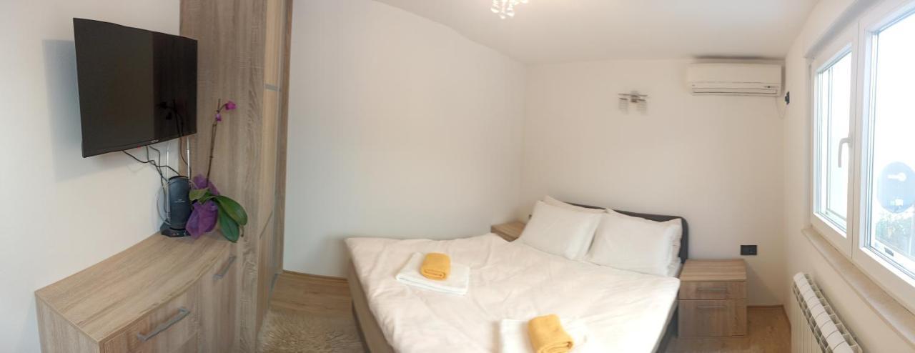 Apartman Vukalovic เทรบินเย ภายนอก รูปภาพ