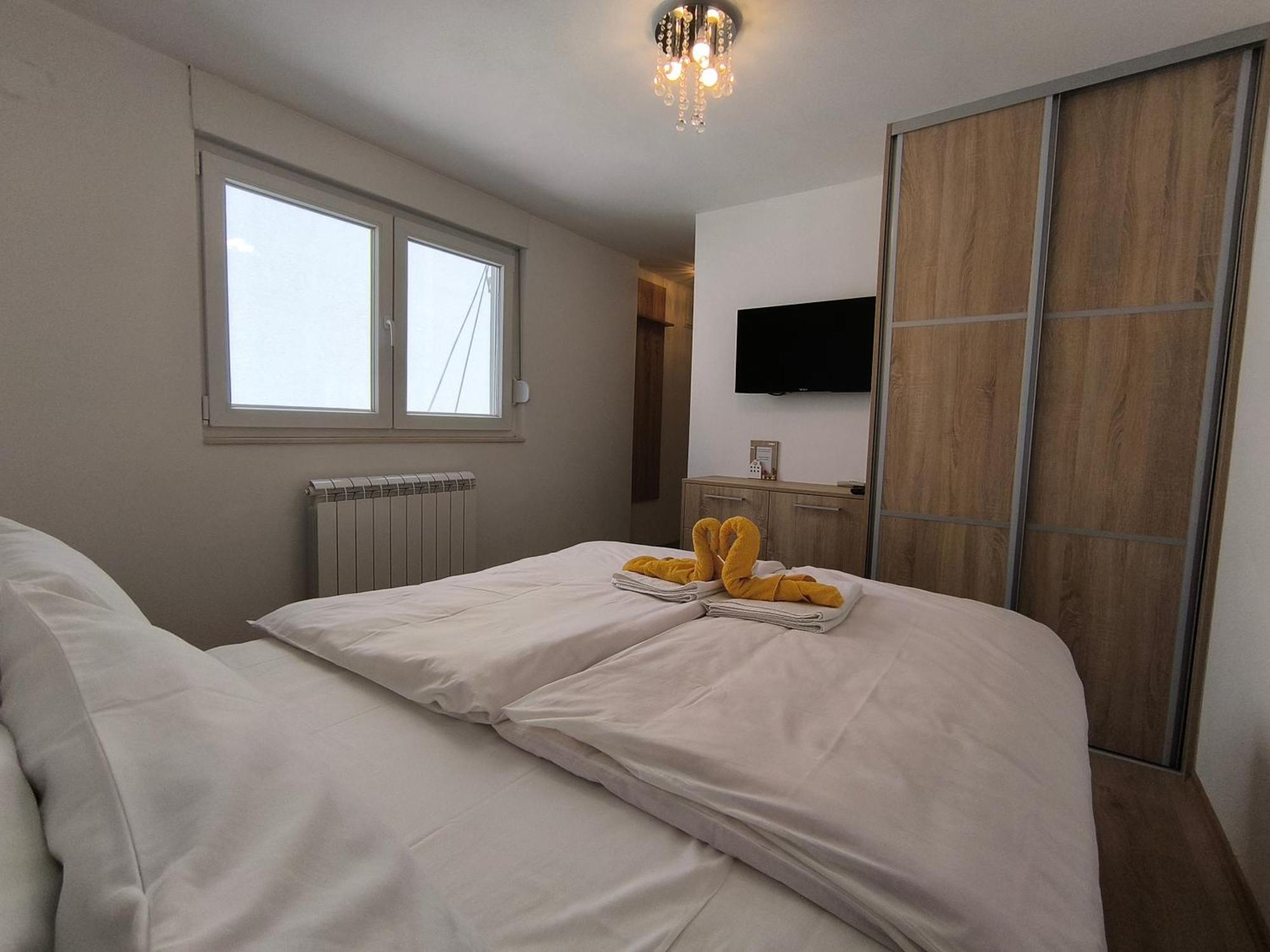 Apartman Vukalovic เทรบินเย ภายนอก รูปภาพ